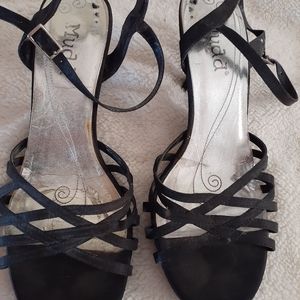 Mudd black heals